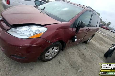 Photo of 2006 Toyota Sienna