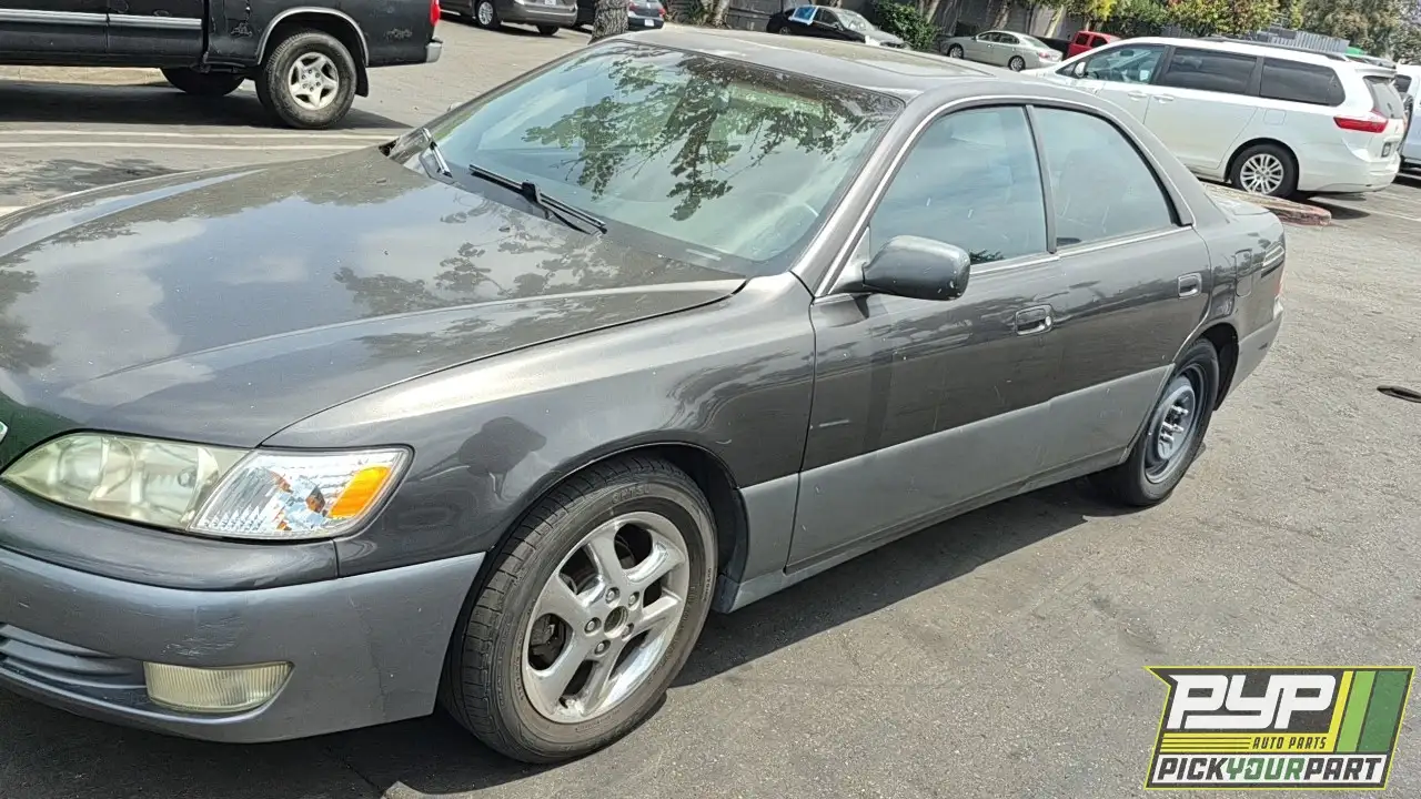 Photo of 2000 Lexus Es300