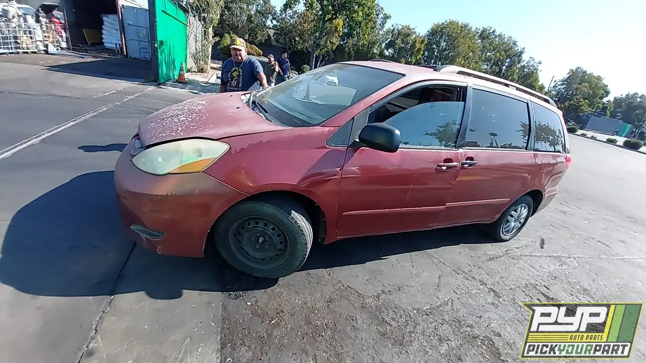 Photo of 2006 Toyota Sienna