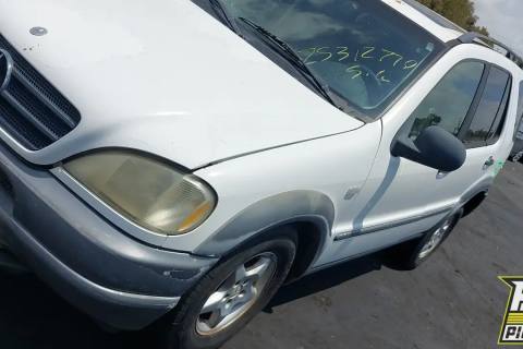 Photo of 1999 Mercedes-Benz Ml320
