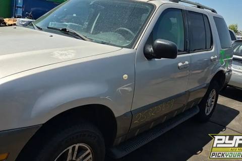 Photo of 2004 Mercury Mountaineer