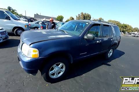 Photo of 2005 Ford Explorer