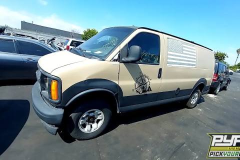 Photo of 2002 Chevrolet Express 2500