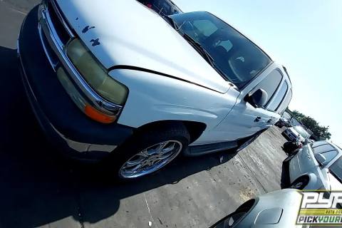 Photo of 2004 Chevrolet Tahoe