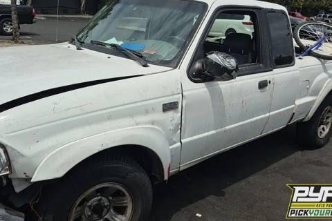 Photo of 2001 Mazda B4000