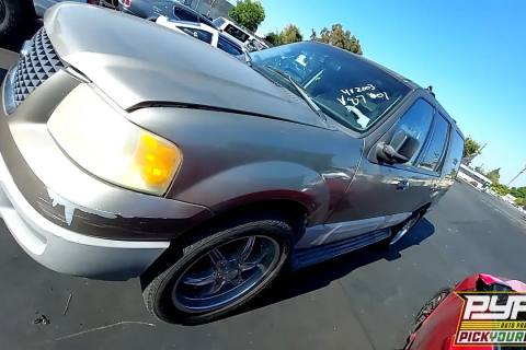 Photo of 2003 Ford Expedition