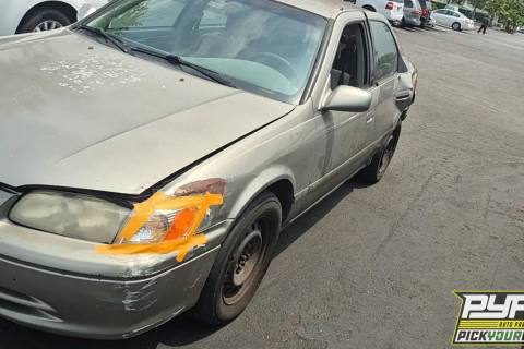 Photo of 2000 Toyota Camry