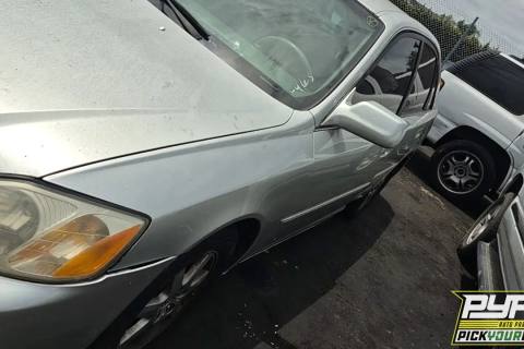 Photo of 2001 Toyota Avalon