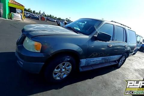 Photo of 2005 Ford Expedition