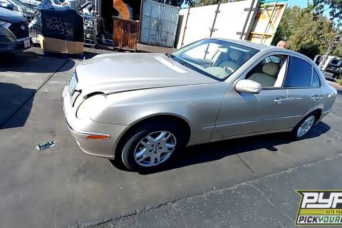 Photo of 2003 Mercedes-Benz E320
