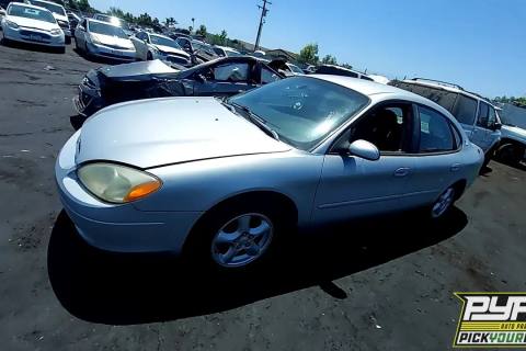 Photo of 2002 Ford Taurus