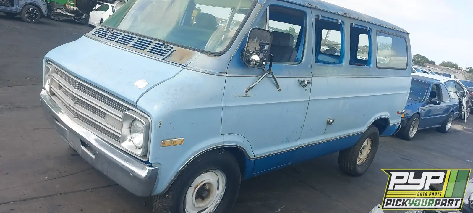 Photo of 1976 Dodge B200