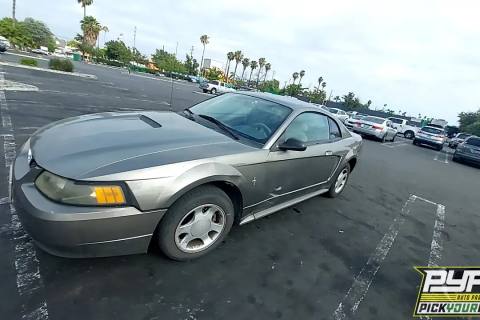 Photo of 2001 Ford Mustang