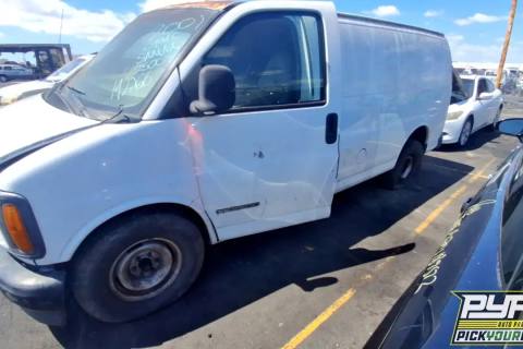 Photo of 2001 Gmc Savana 2500