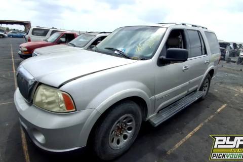 Photo of 2003 Lincoln Navigator