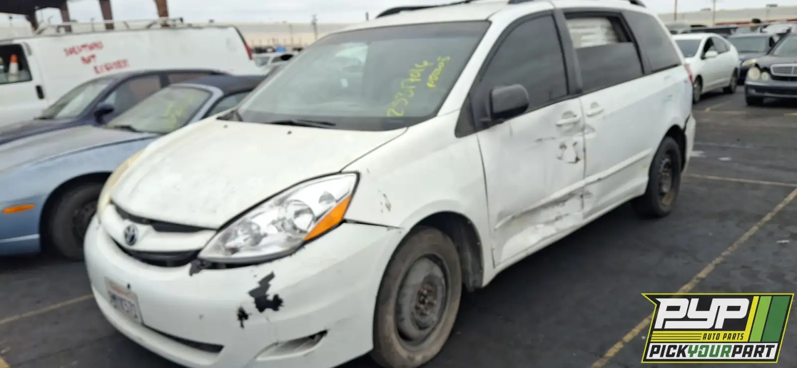 Photo of 2010 Toyota Sienna