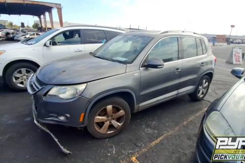 Photo of 2010 Volkswagen Tiguan