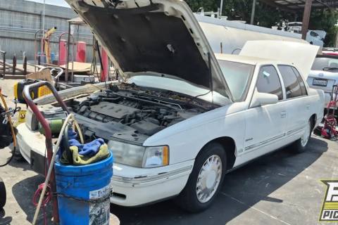 Photo of 1999 Cadillac Deville