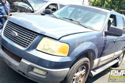 Photo of 2003 Ford Expedition