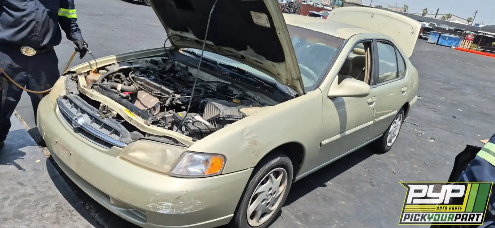 Photo of 1999 Nissan Altima