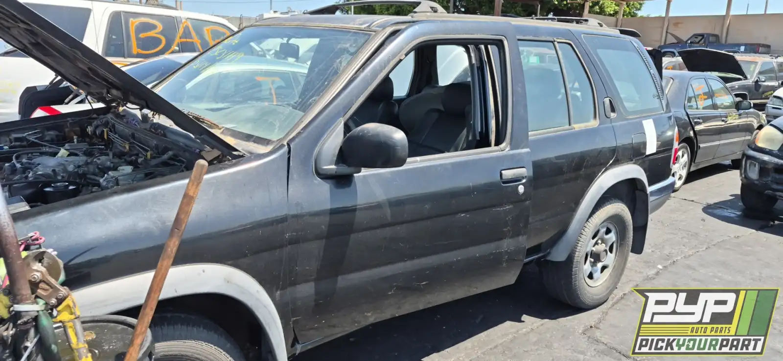 Photo of 1997 Nissan Pathfinder