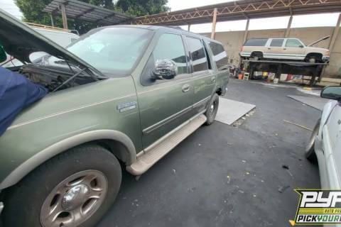 Photo of 2000 Ford Expedition