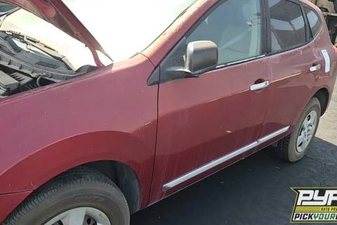 Photo of 2015 Nissan Rogue Select