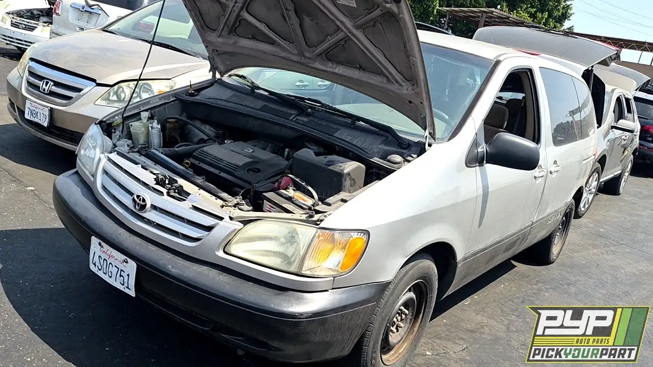Photo of 2001 Toyota Sienna