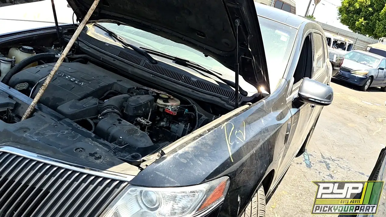Photo of 2014 Lincoln Mkt Town Car