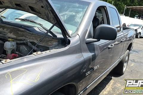Photo of 2003 Dodge Ram 1500