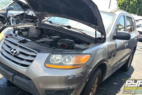 Photo of 2011 Hyundai Santa Fe