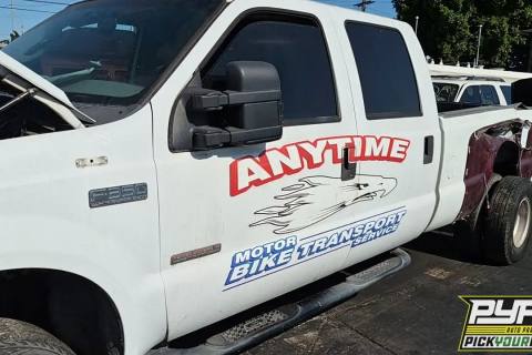 Photo of 2003 Ford F-350 Super Duty