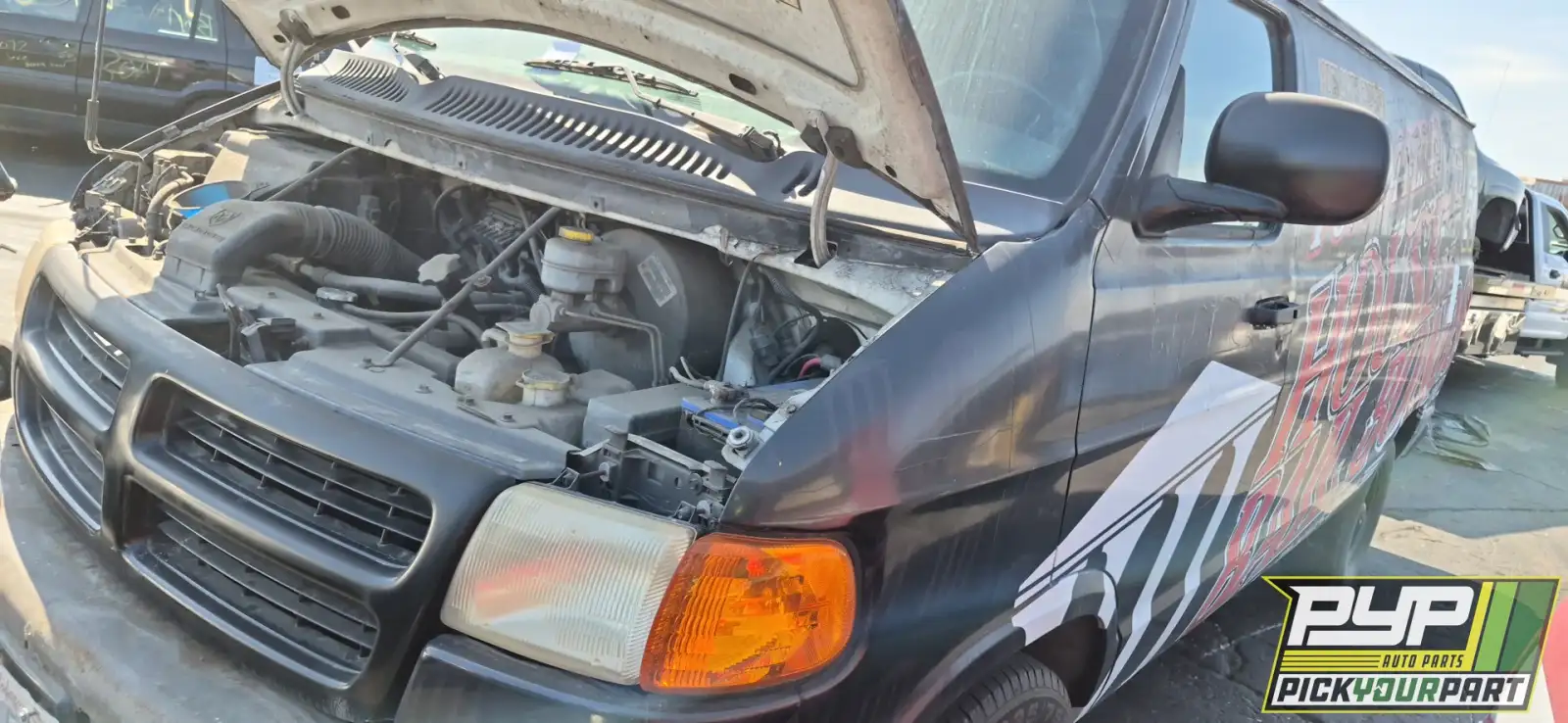 Photo of 1998 Dodge B1500