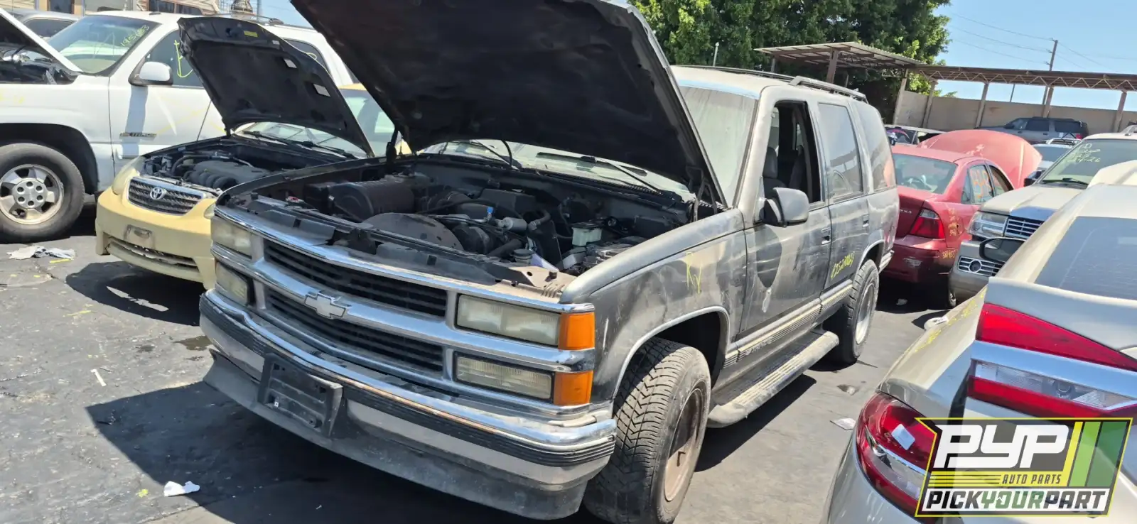 Photo of 1999 Chevrolet Tahoe