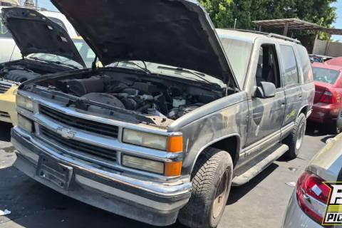 Photo of 1999 Chevrolet Tahoe