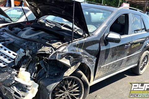 Photo of 2010 Mercedes-Benz Ml350