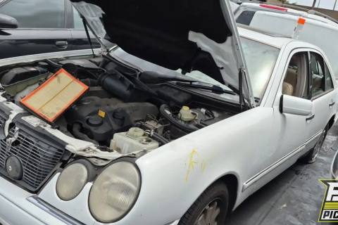 Photo of 1998 Mercedes-Benz E320