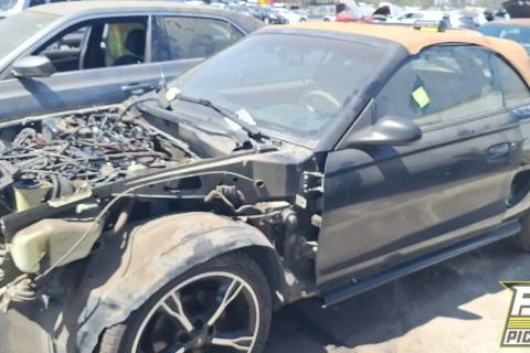 Photo of 1998 Ford Mustang
