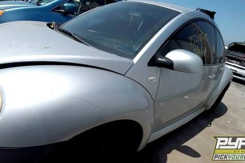 Photo of 2002 Volkswagen Beetle
