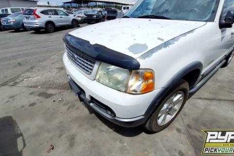Photo of 2004 Ford Explorer