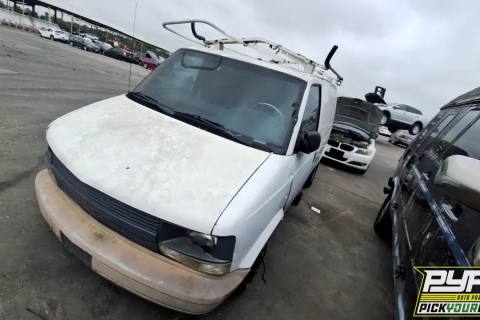 Photo of 2002 Chevrolet Astro