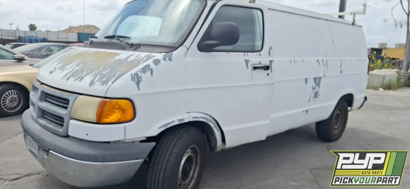 Photo of 1999 Dodge Ram 2500 Van