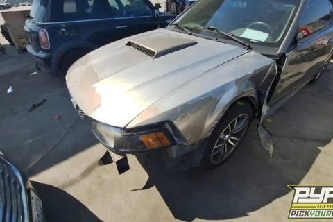 Photo of 2001 Ford Mustang