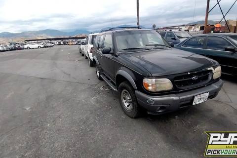 Photo of 2000 Ford Explorer