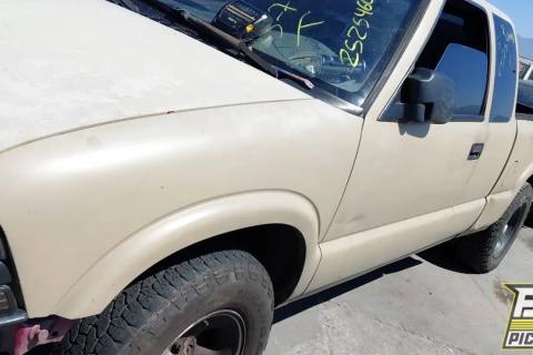 Photo of 1999 Chevrolet S10