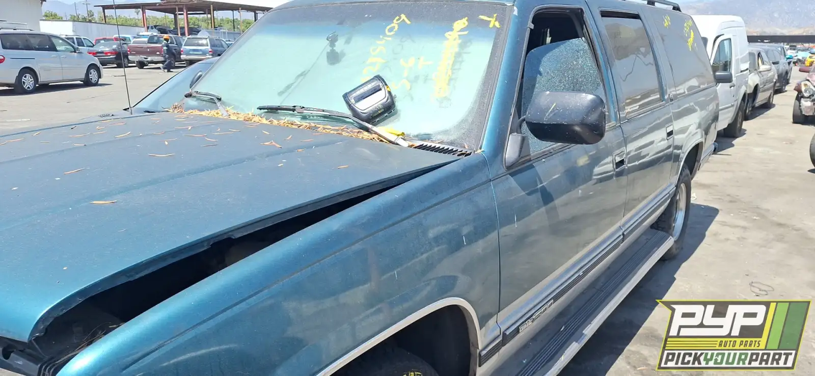 Photo of 1992 Gmc C1500 Suburban