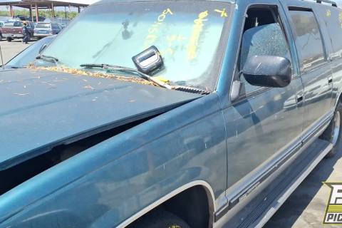 Photo of 1992 Gmc C1500 Suburban