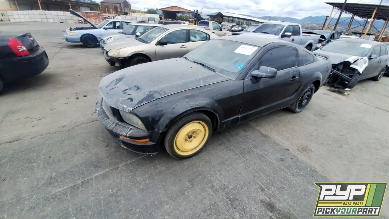Photo of 2005 Ford Mustang