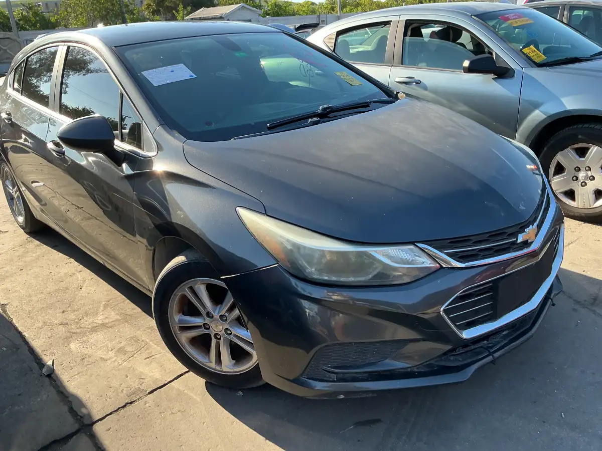 Photo of 2017 Chevrolet Cruze