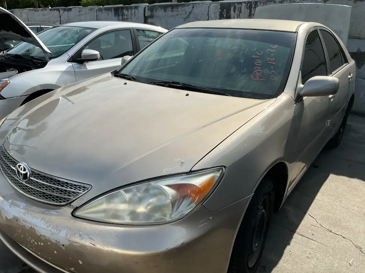 Photo of 2004 Toyota Camry